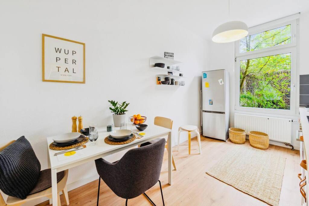 Apartamento Wuppertaler Altbau-Traum Gutenberg - Naehe Dus & Dortmund & Koeln & Essen Exterior foto